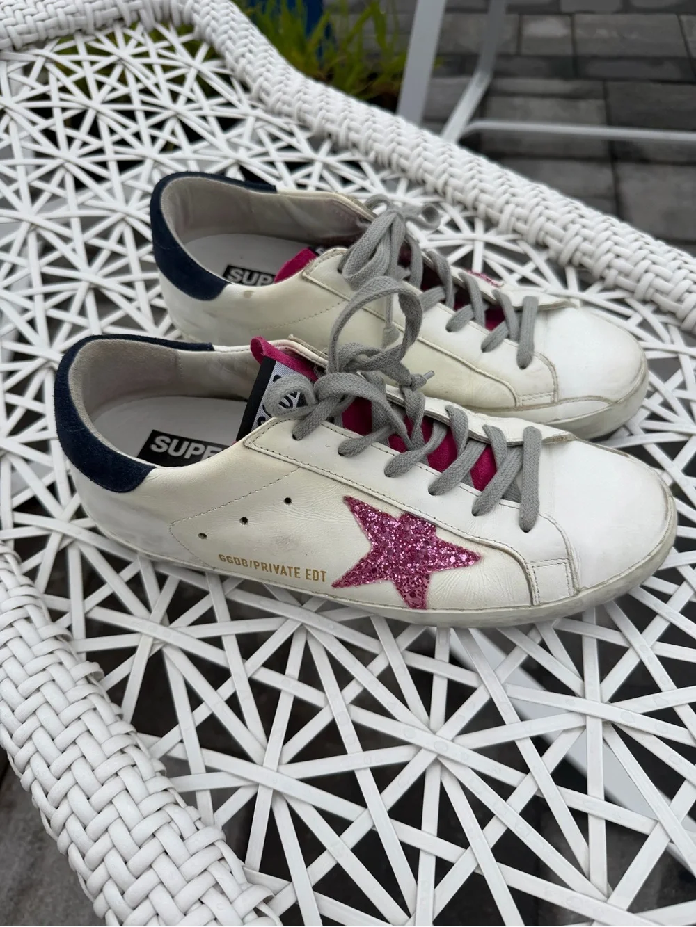 Golden Goose Kids White Leather Sneakers with Pink Glitter Star and Navy Heel